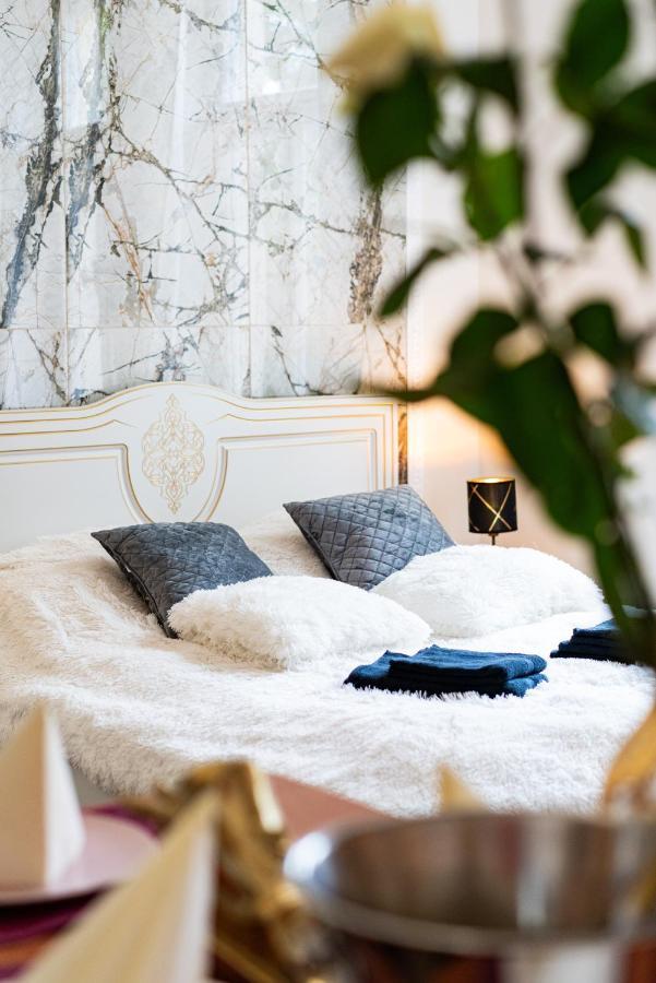 Emperors Elegance Suite Praha Exteriér fotografie