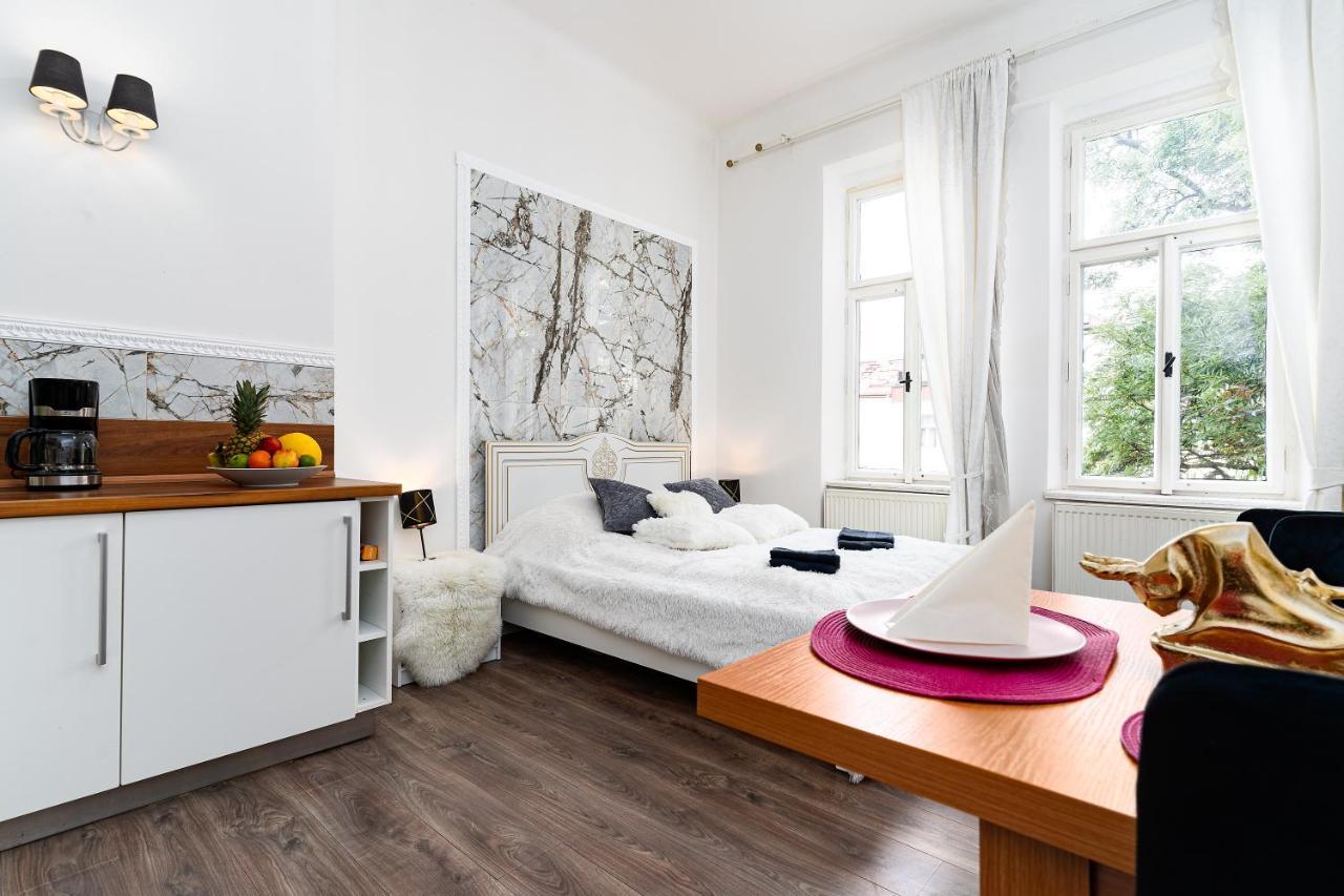 Emperors Elegance Suite Praha Exteriér fotografie